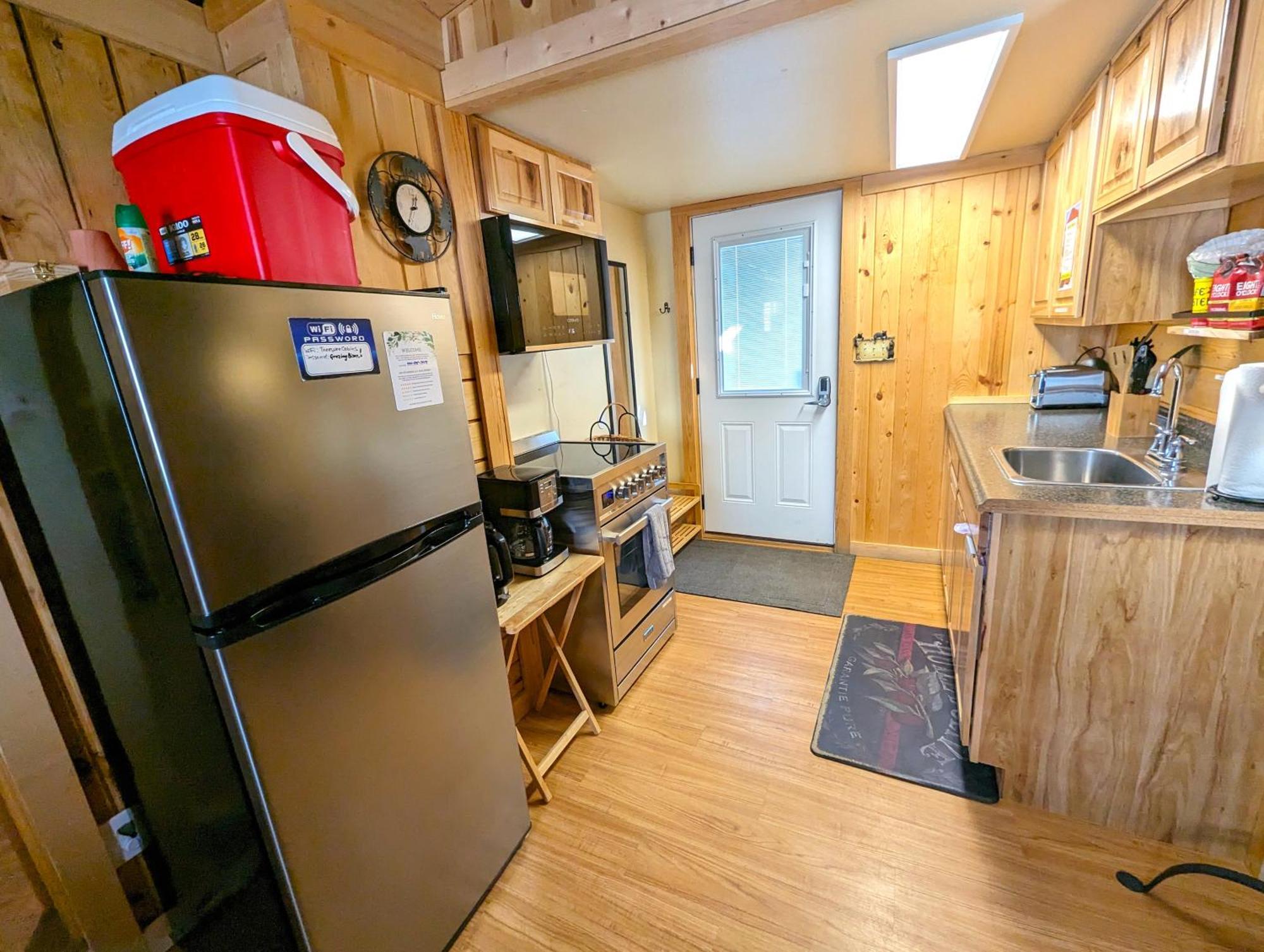Yellowstone'S Treasure Cabins Gardiner Exterior foto